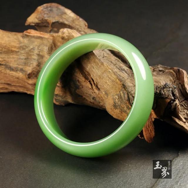 最新玉镯，多元解读价值与魅力