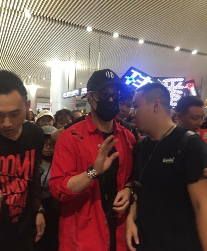 潘玮柏现身最新快乐大本营，变化的力量与自信成就感的源泉展现新风采