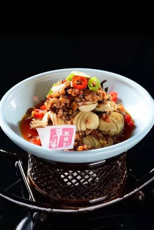 最新创意冷菜与旅行探索，自然美景与内心平静的追寻
